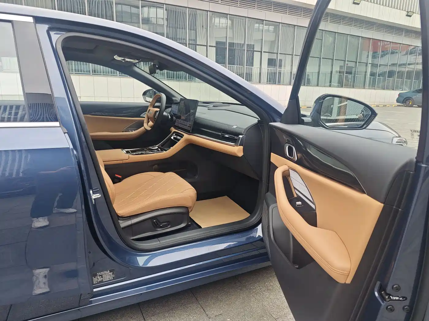 Geely Galaxy Galaxy A7 2025 EM-i фото 12