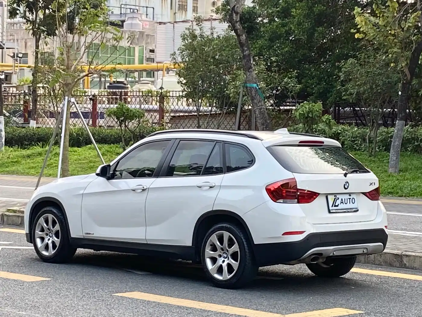 BMW X1 (Import) 2012 sDrive18i Luxury фото 5
