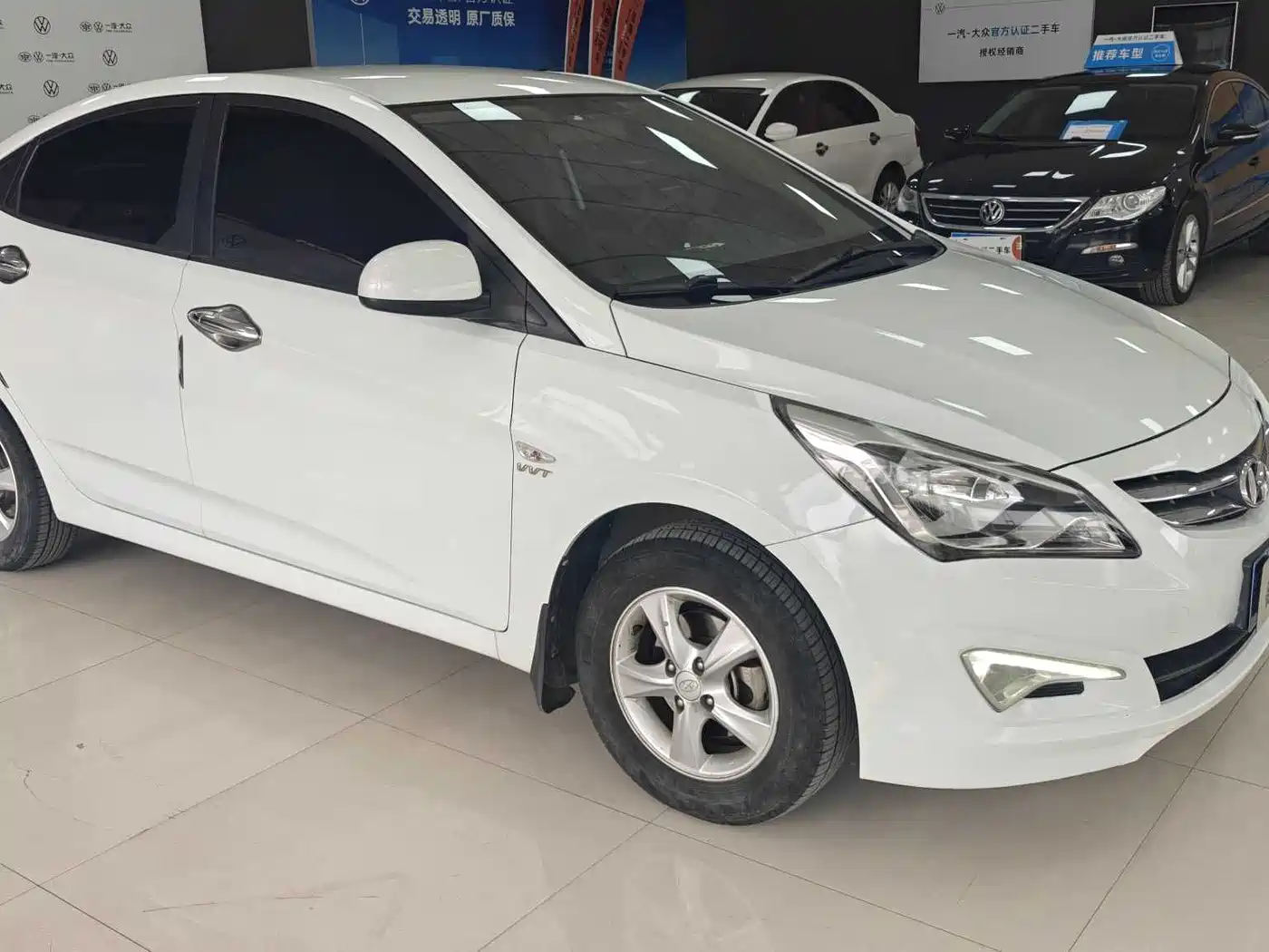 Hyundai Verna 2014 1.4L Manual Smart GLS фото 3