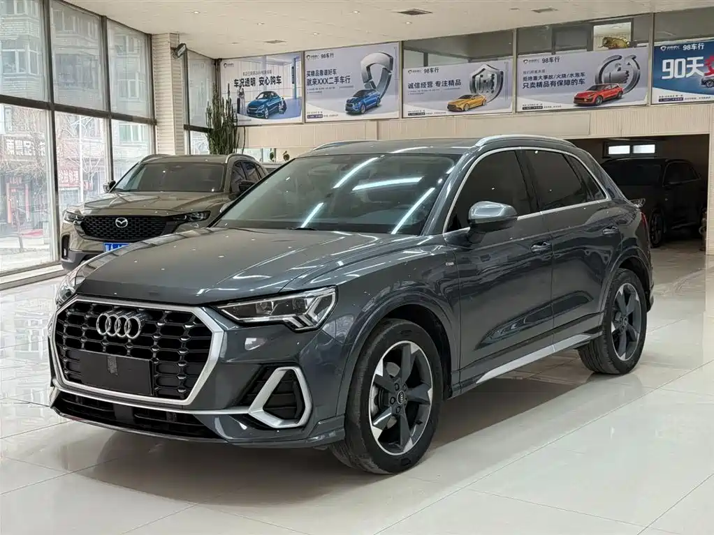 Audi Q3 2023 35 TFSI Fashion Dynamic (1.4T)