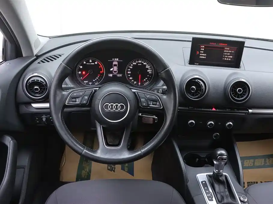 Audi A3 2018 30th Anniversary Limousine 35 TFSI Progressive фото 25