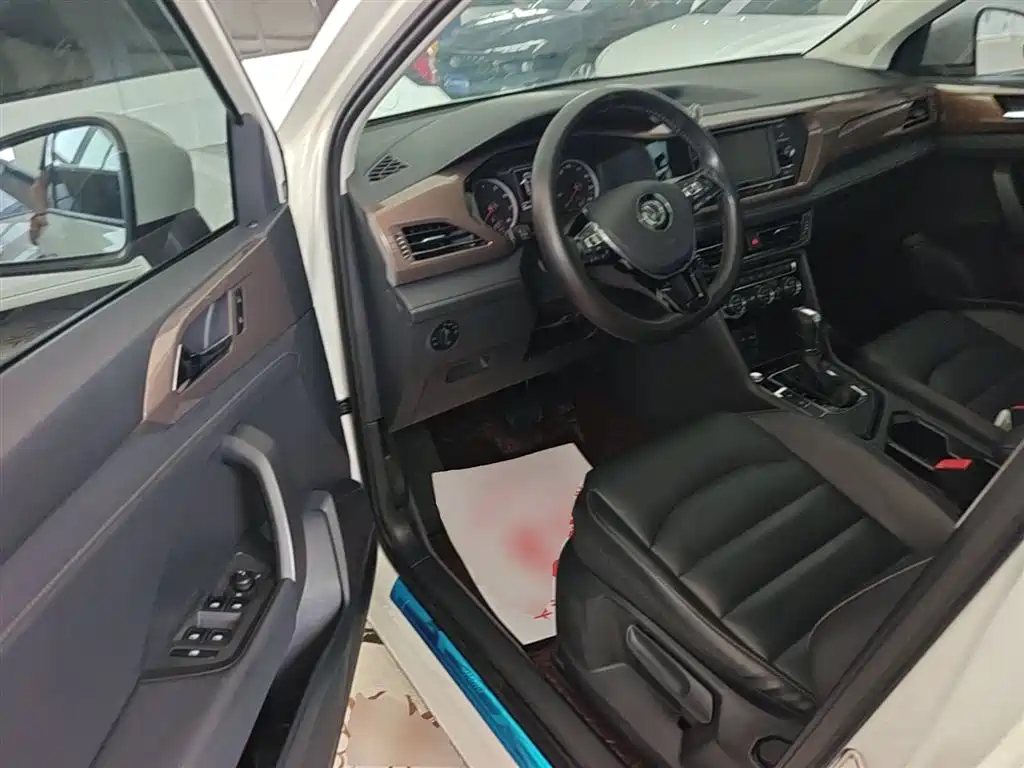 Volkswagen Tharu 2019 280TSI 2WD Comfort Edition China VI фото 15