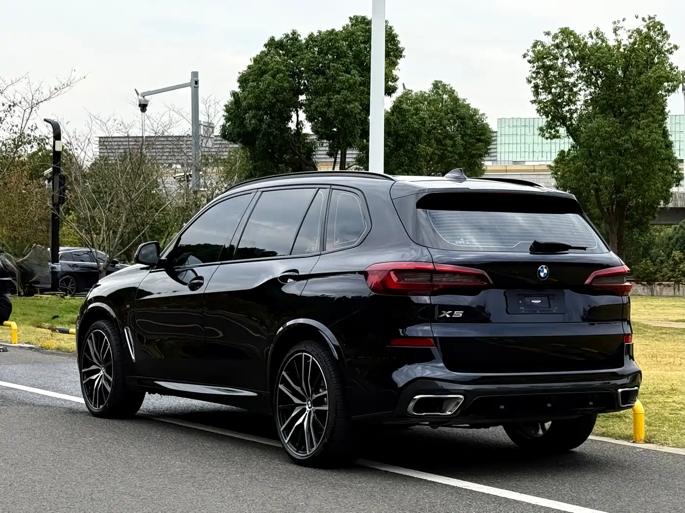 BMW X5 2022 xDrive 40Li Premium M Sport Package фото 16