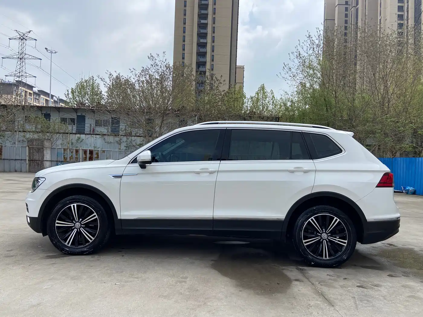 Volkswagen Tiguan L 2019 280TSI Auto 2WD Panorama Comfort Edition China VI фото 2