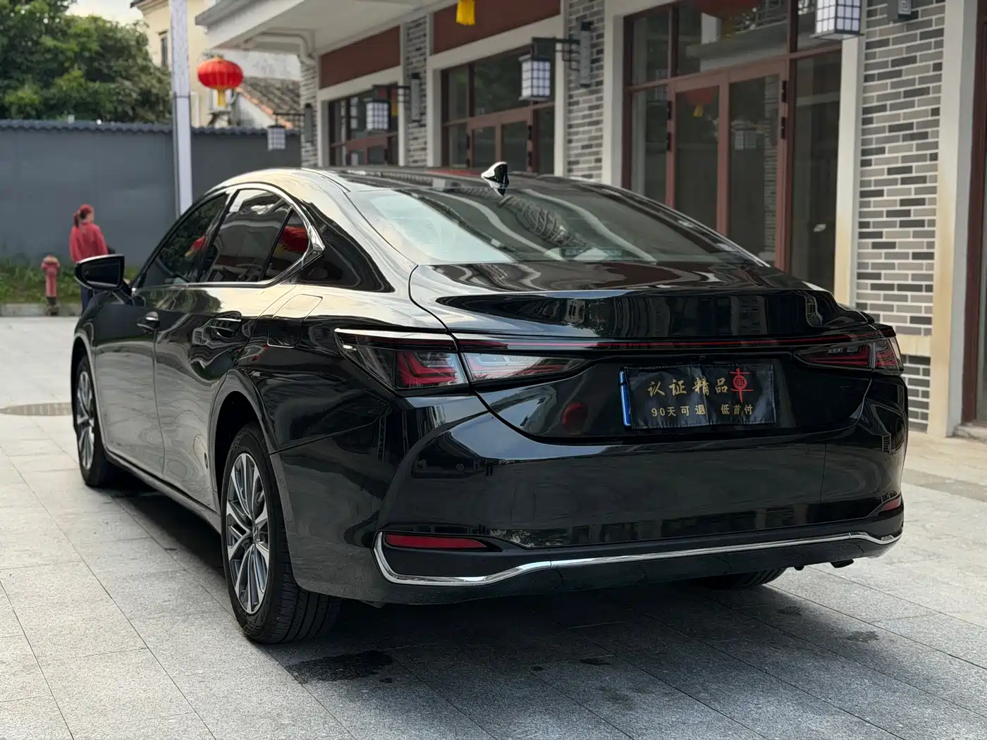 Lexus ES 2025 200 Ultimate Edition фото 4