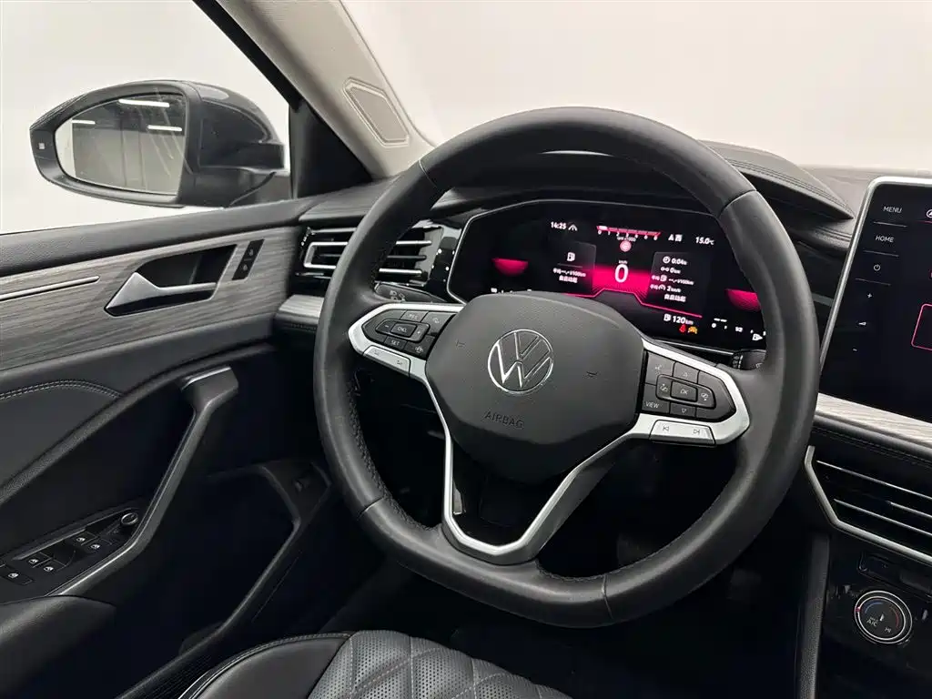 Volkswagen Sagitar 2023 300TSI DSG Surpassing Edition фото 9