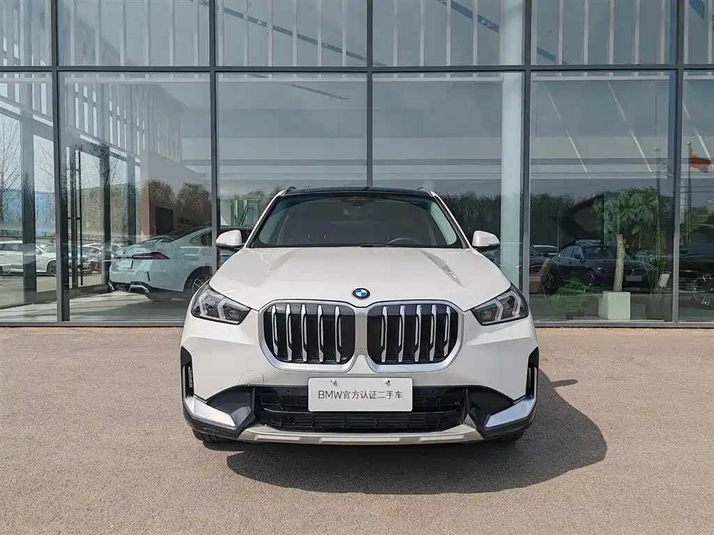 BMW X1 2025 sDrive25Li X Design Package фото 2
