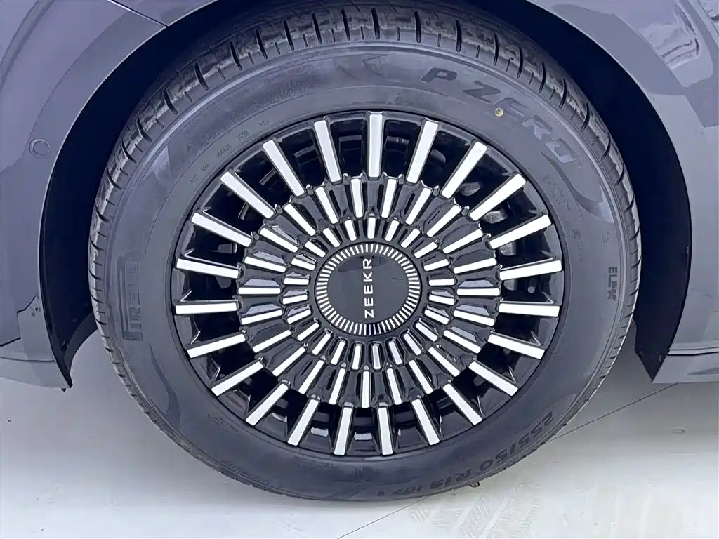 ZEEKR EXTREME KRYPTON 009