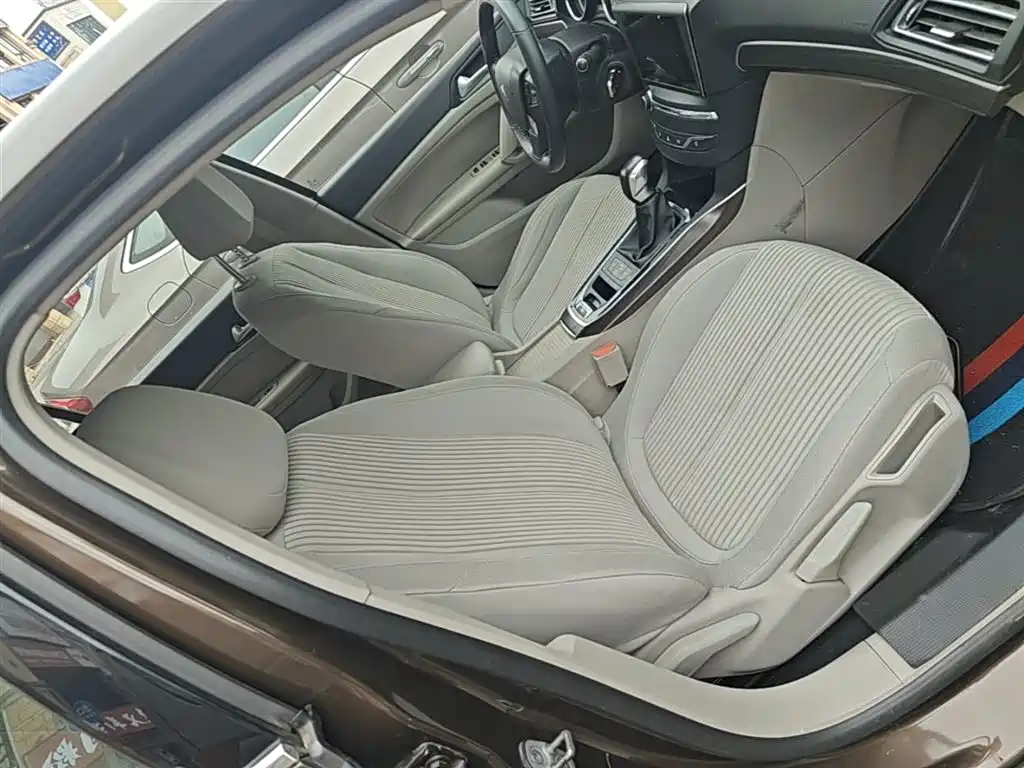 Peugeot 408 2014 1.8L Automatic Luxury Edition фото 25
