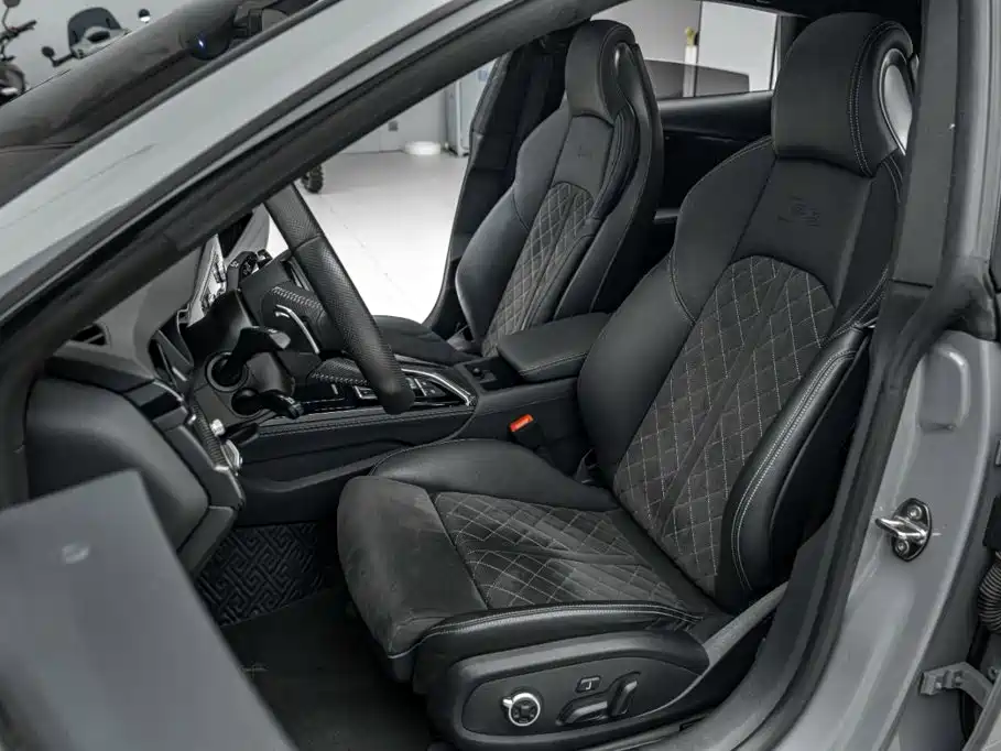 صورة 27 - Audi RS 5