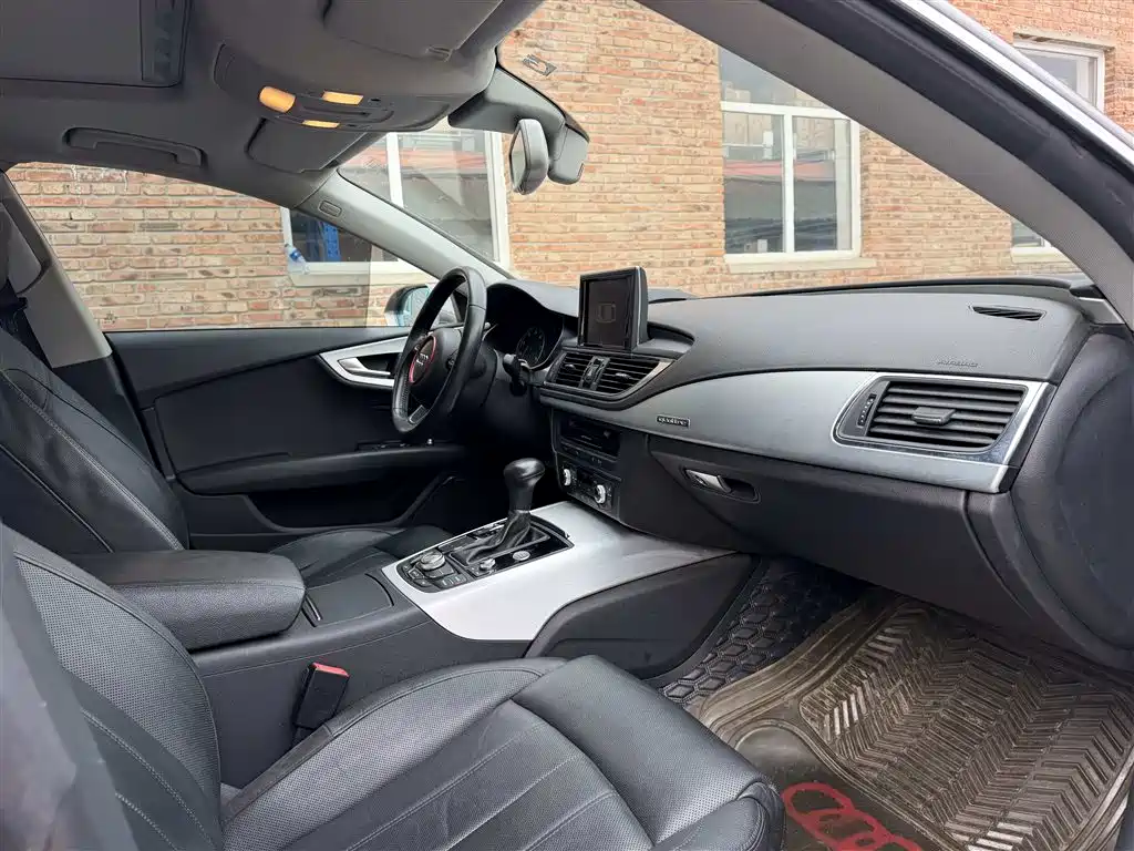 Audi A7 2012 2012 3.0TFSI quattro Luxury Model