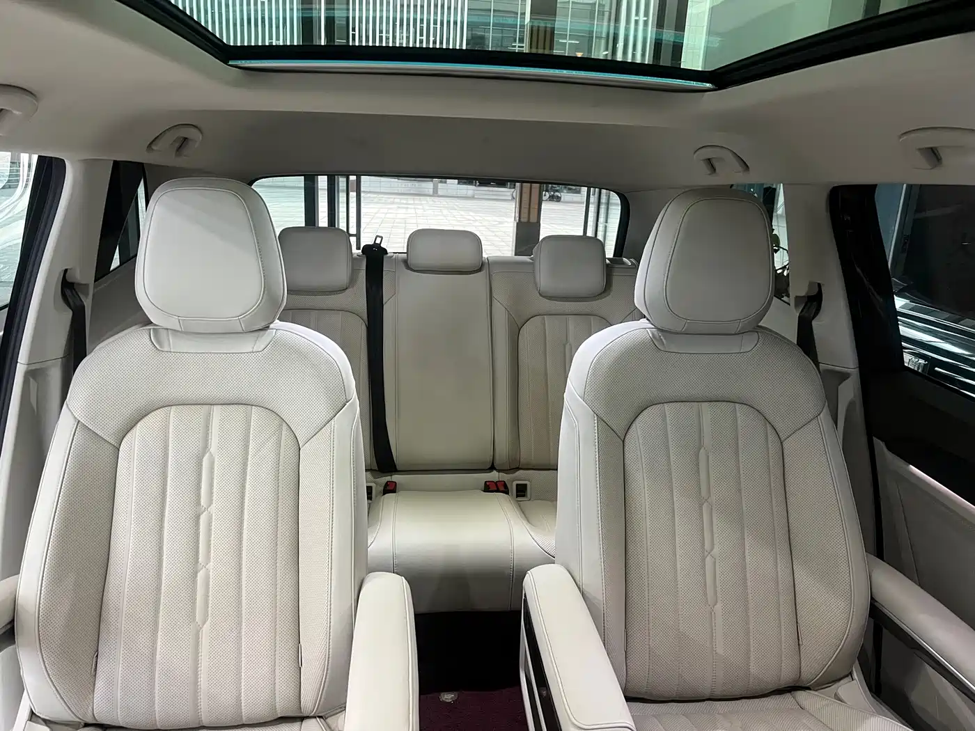 Volkswagen Viloran 2022 330TSI Luxury Edition фото 7