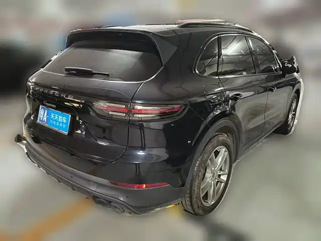 Porsche Cayenne 2018 Cayenne 3.0T — фото 2