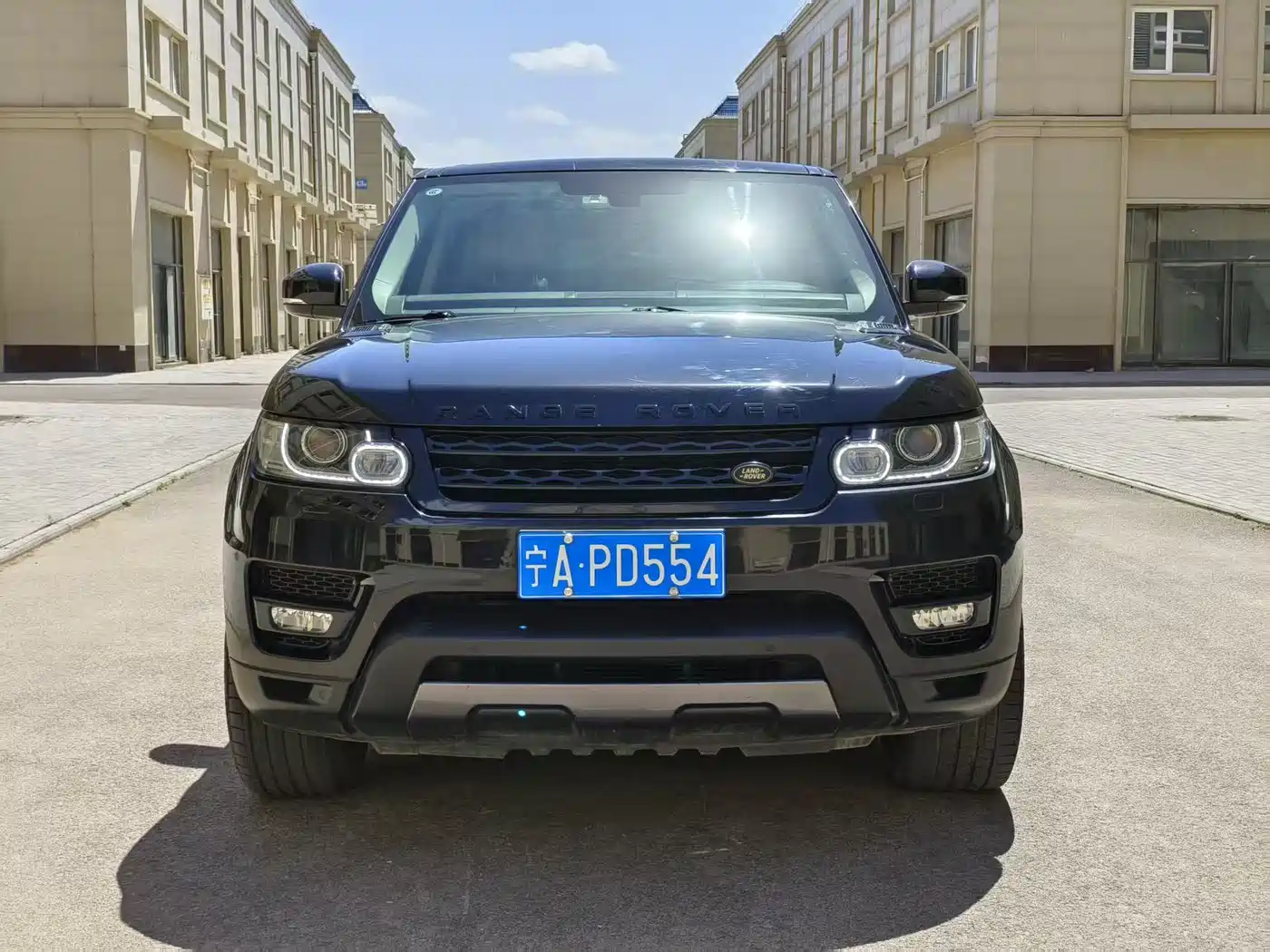 Land Rover Range Rover Sport 2014 3.0 SC V6 Trendsetting Genesis Edition фото 2