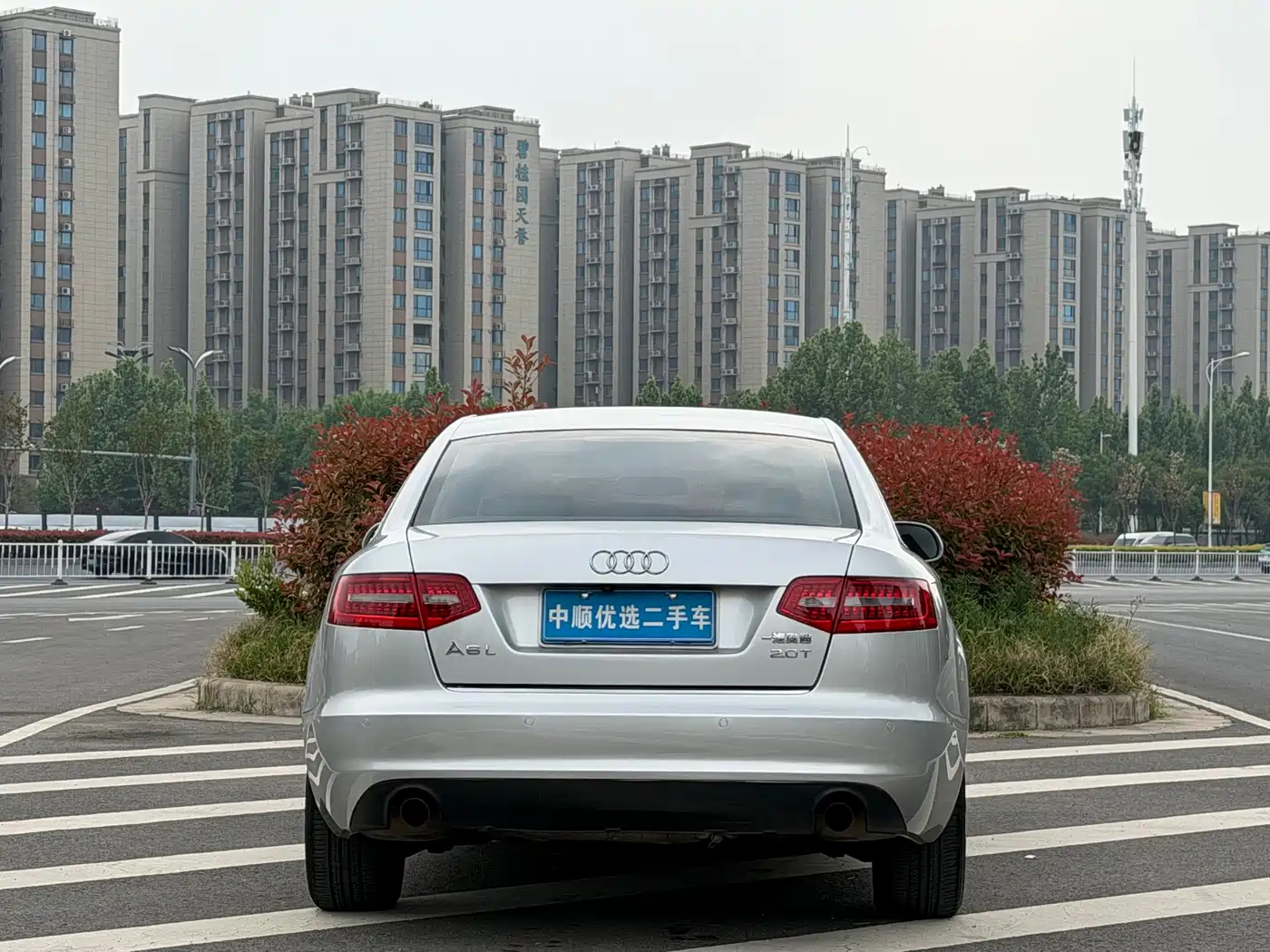 Audi A6L 2010 2.0 TFSI Automatic Standard фото 6