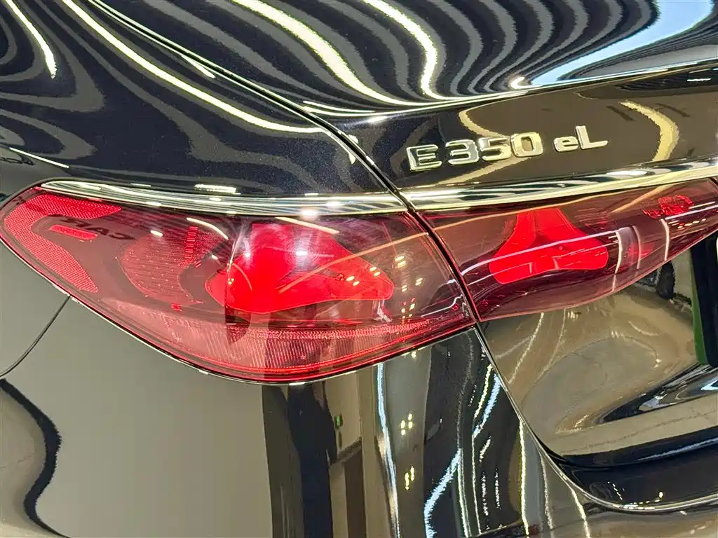 Mercedes-Benz E-Class New Energy 2024 E 350 e L Plug-in Hybrid Sedan фото 9