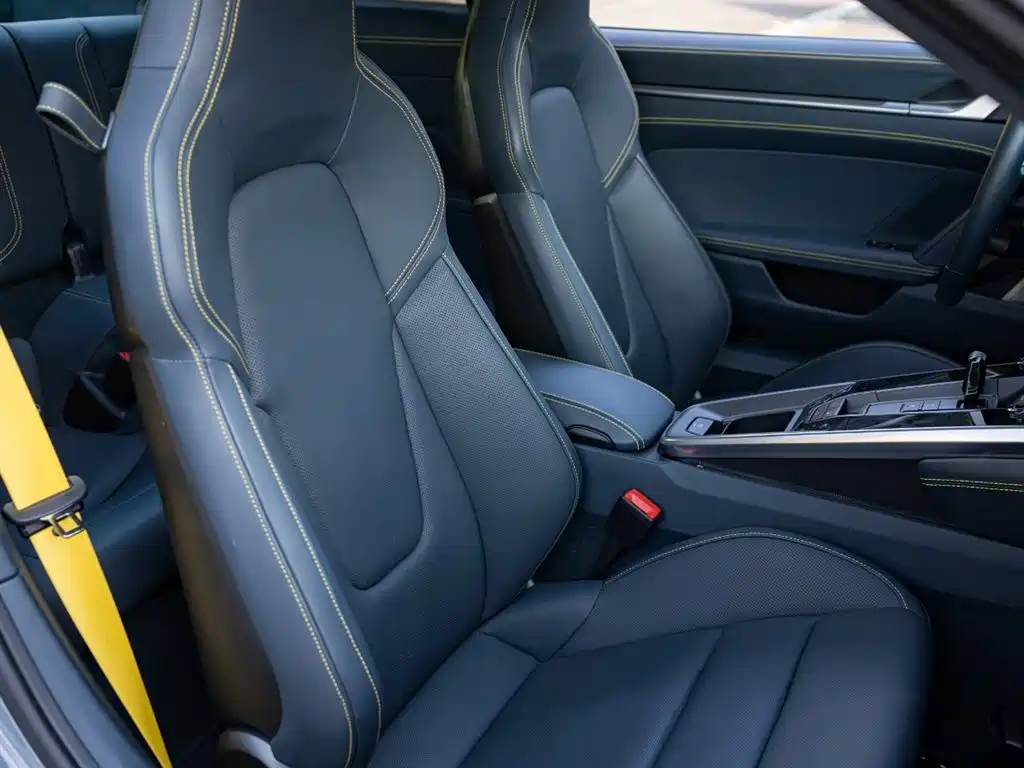 Porsche 911 2023 Turbo S 3.7T фото 19