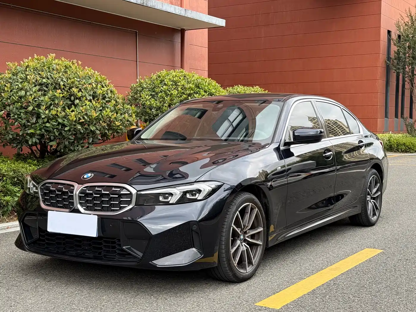 BMW 3 Series 2023 325Li M Sport Package