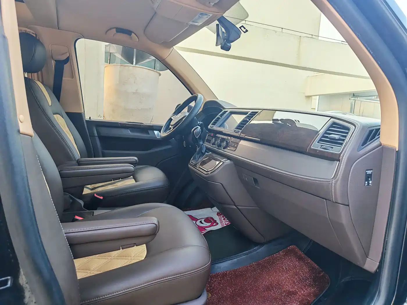 Volkswagen Caravelle 2019 2.0TSI 4WD Luxury 7-seater фото 8