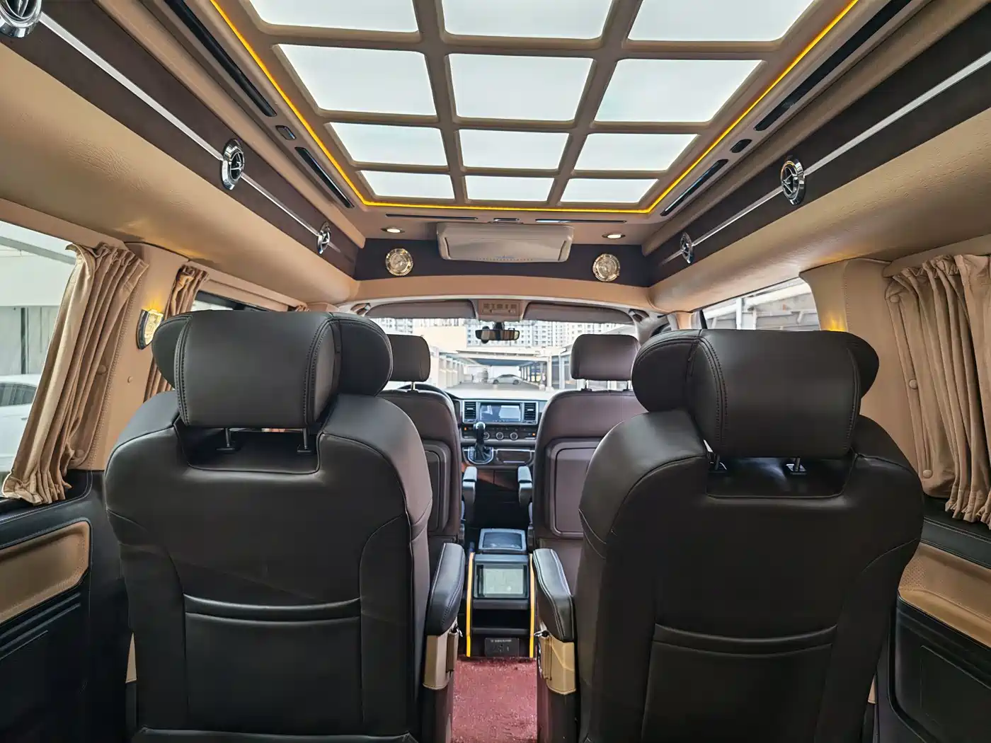 Volkswagen Caravelle 2019 2.0TSI 4WD Luxury 7-seater фото 33