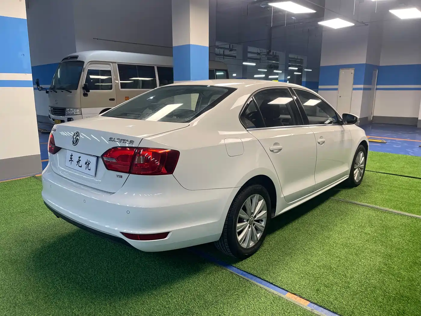 Volkswagen Sagitar 2014 1.4TSI Automatic Luxury фото 31