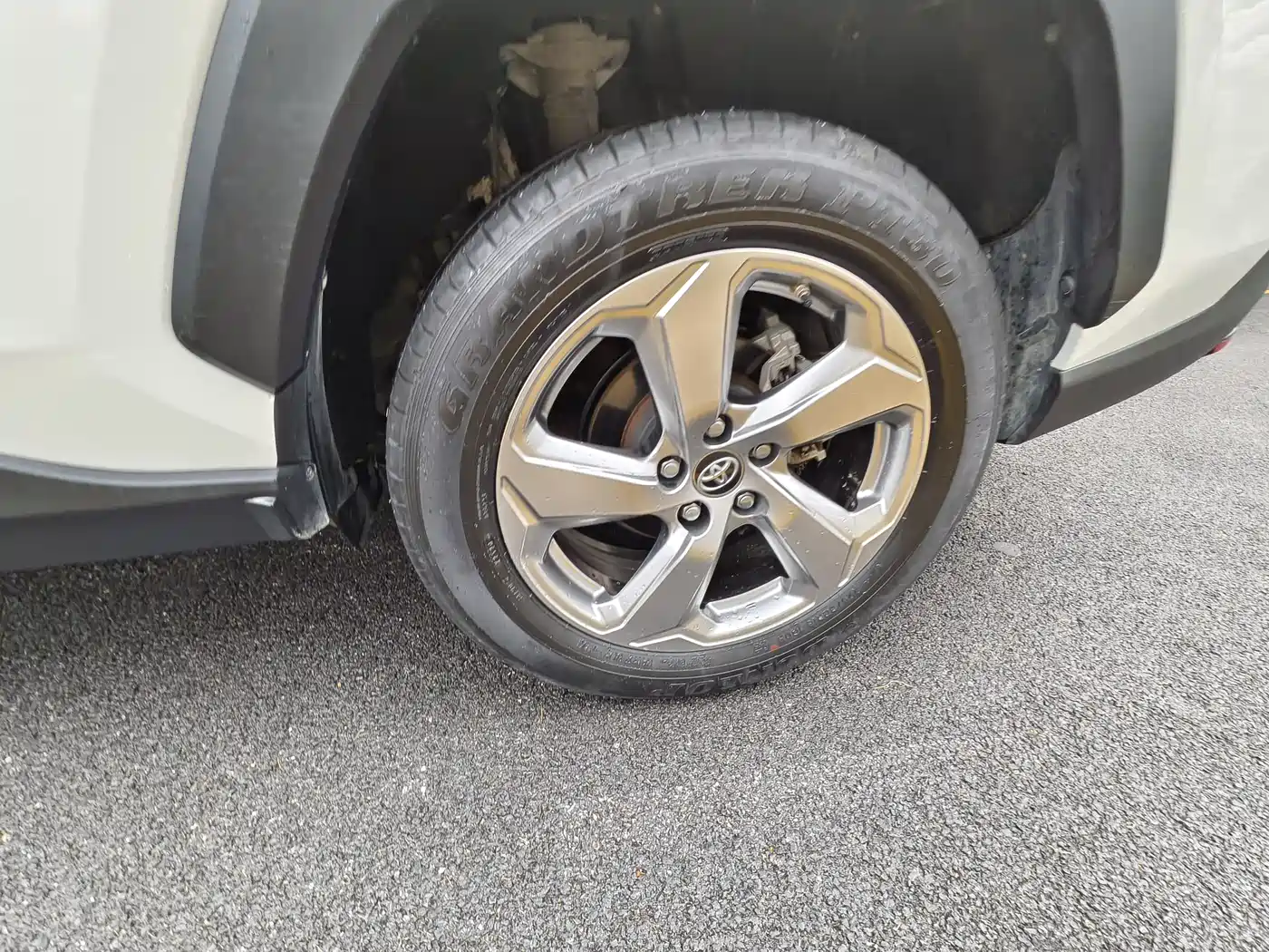 Toyota RAV4 Rongfang 2020 2.0L CVT 2WD Trend Edition фото 8