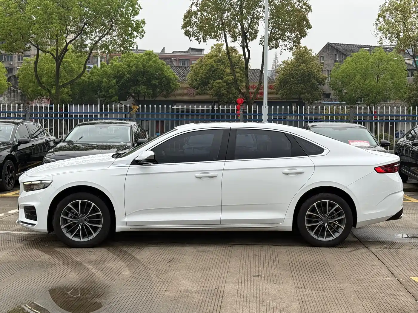 GEELY AUTOMOBILE XINGRUI