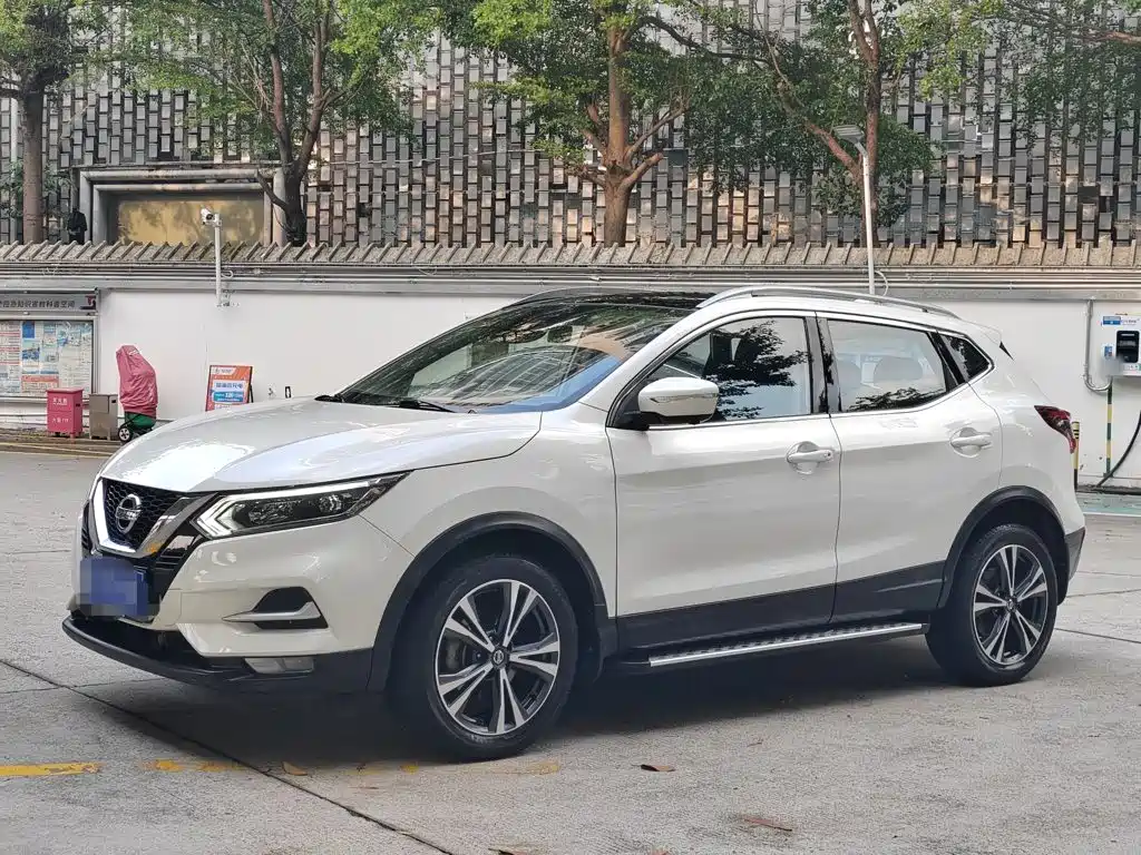 Nissan Qashqai 2021 2.0L CVT Luxury Version