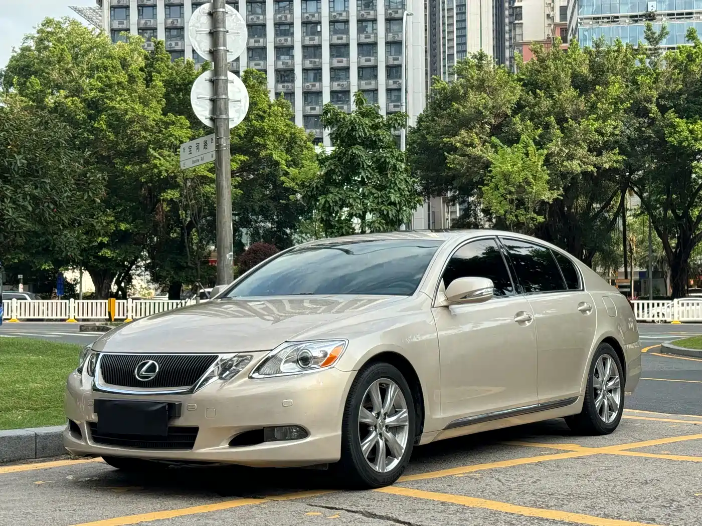 Фото 1 - Lexus GS
