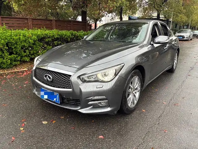 INFINITI Q50L