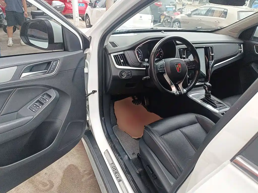 Roewe RX5 2016 2016 20T 2WD Automatic Internet Smart Edition