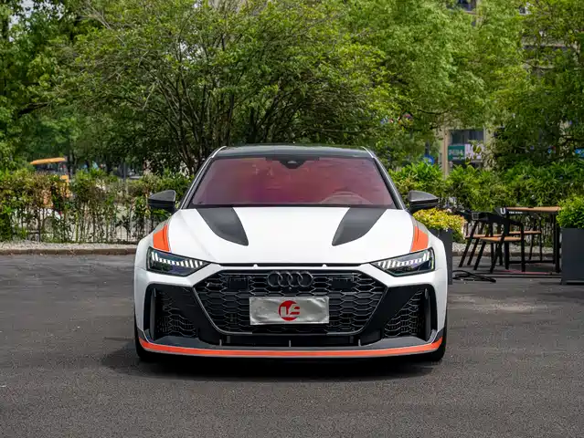 Audi RS 6 2025 RS 6 Avant GT — фото 2