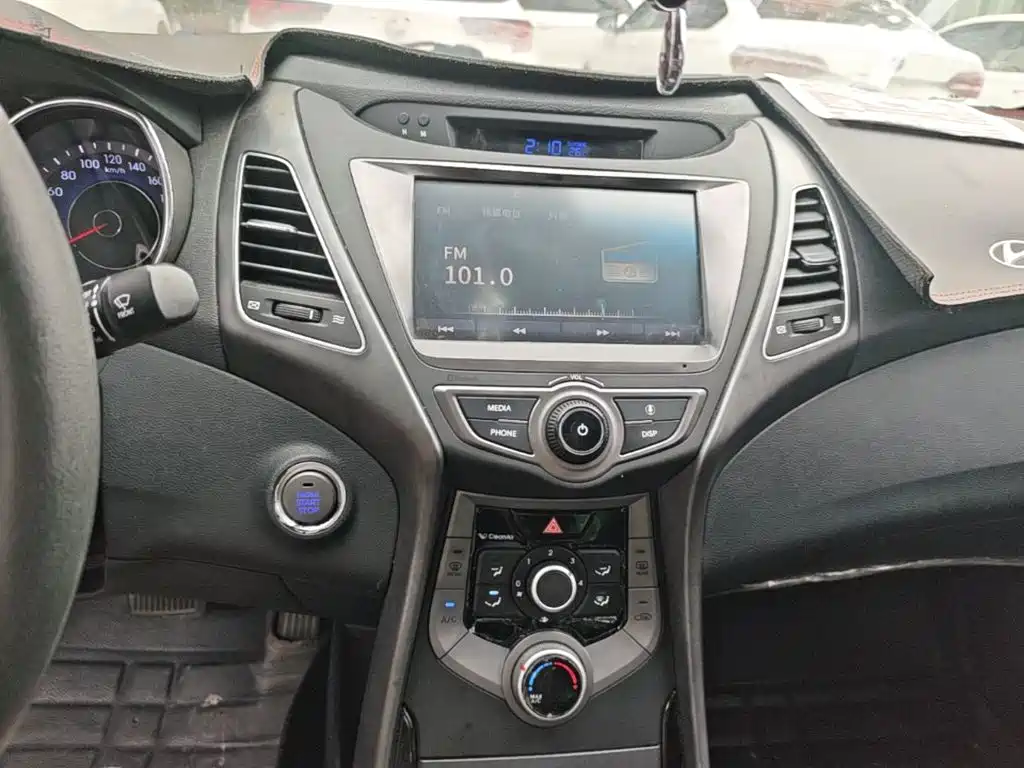 Hyundai Langdong 2017 2016 1.6L Automatic Premium Edition
