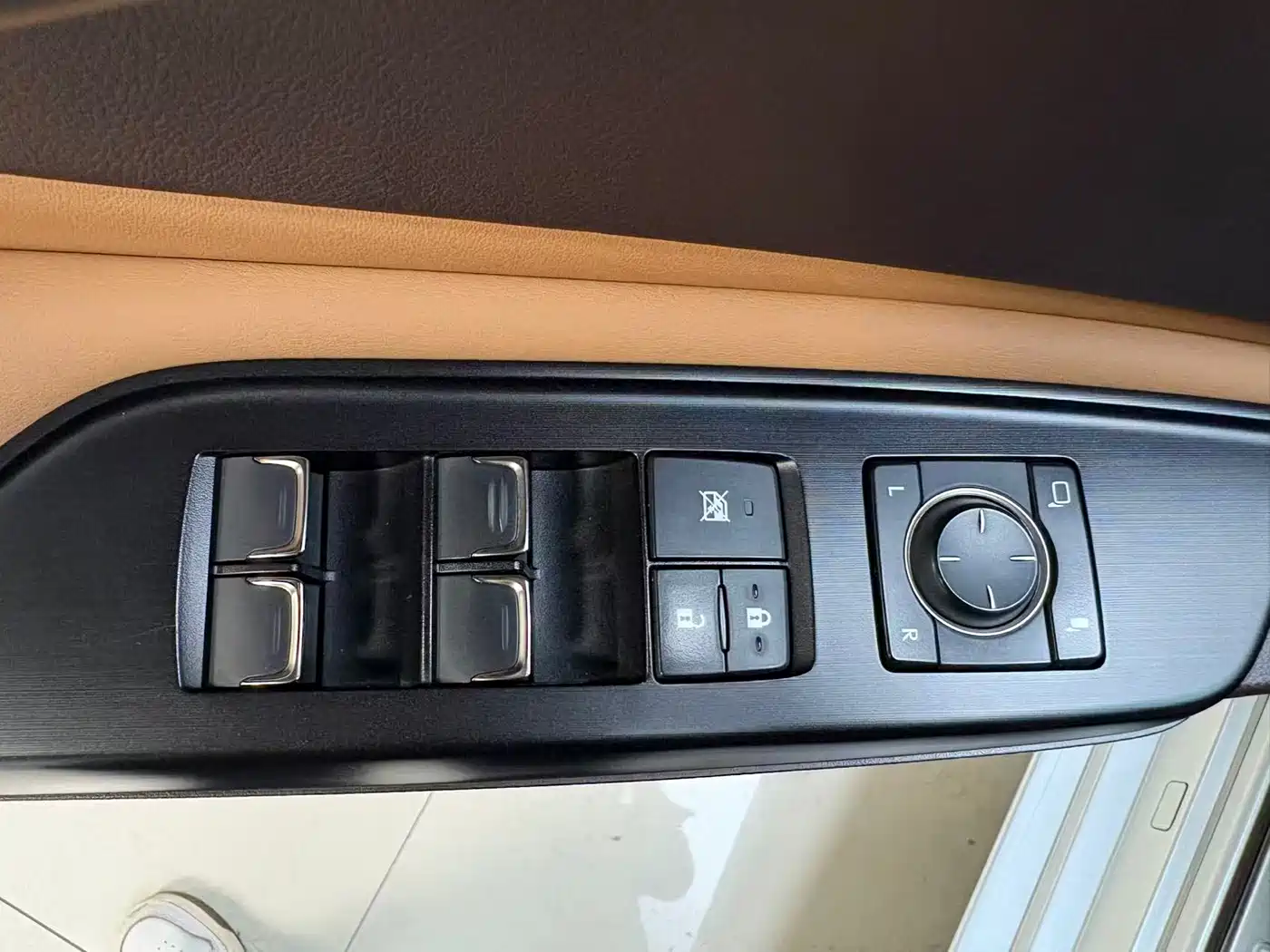 Lexus ES 2020 200 Excellence фото 11