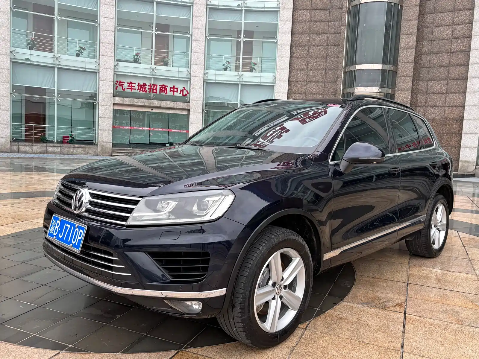 Фото 19 - Volkswagen Touareg