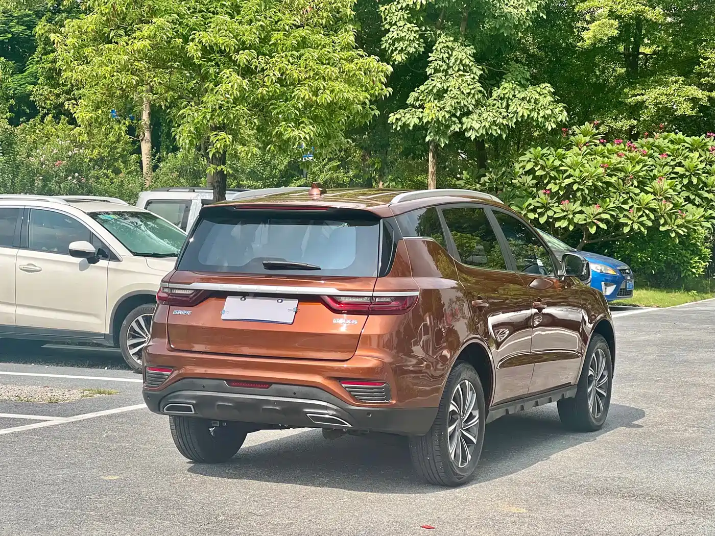 GEELY AUTOMOBILE VISION X6