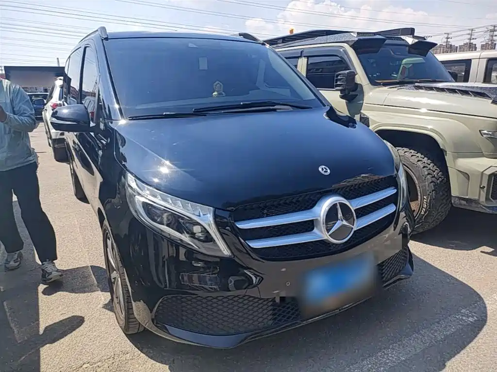 MERCEDES-BENZ V-CLASS