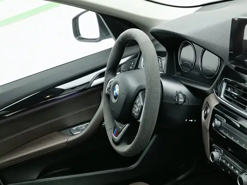 BMW X1 2021 sDrive20Li Fashion фото 22