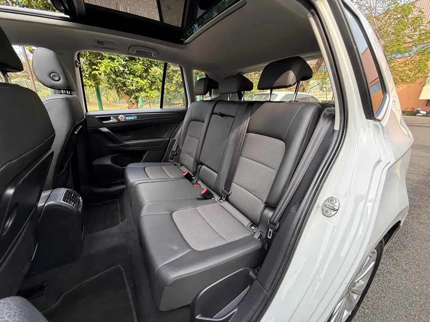 Volkswagen Golf Sportsvan 2018 230TSI Automatic Progressive фото 8