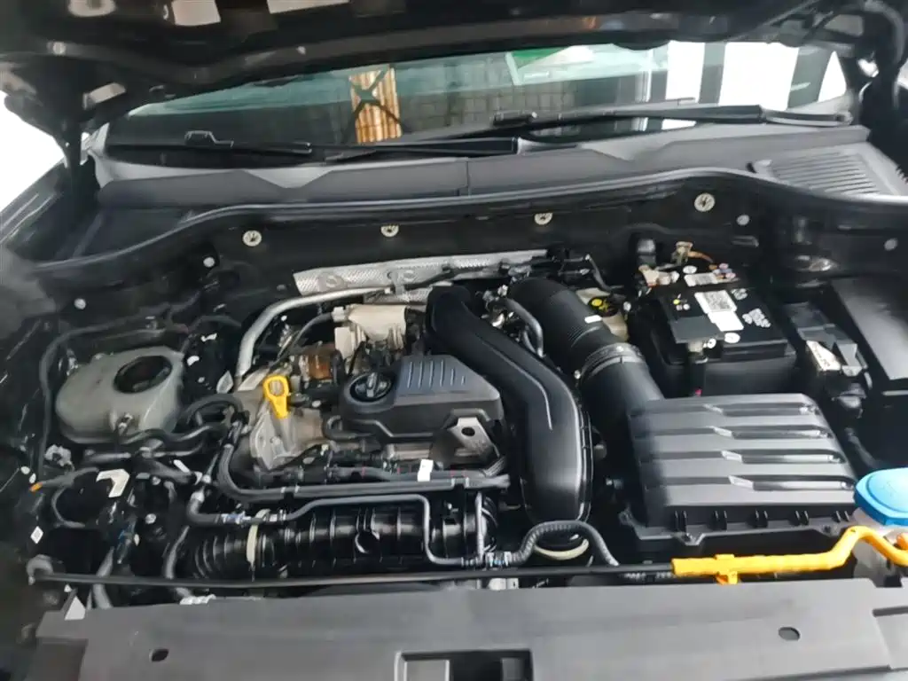 Volkswagen Tharu 2023 300TSI 2WD Bright Moon Edition фото 20