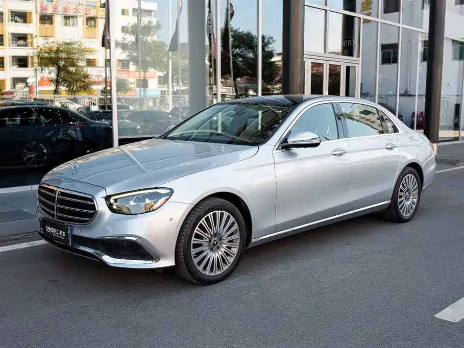 Mercedes-Benz E-Class 2023 E 300 L Fashion фото 2