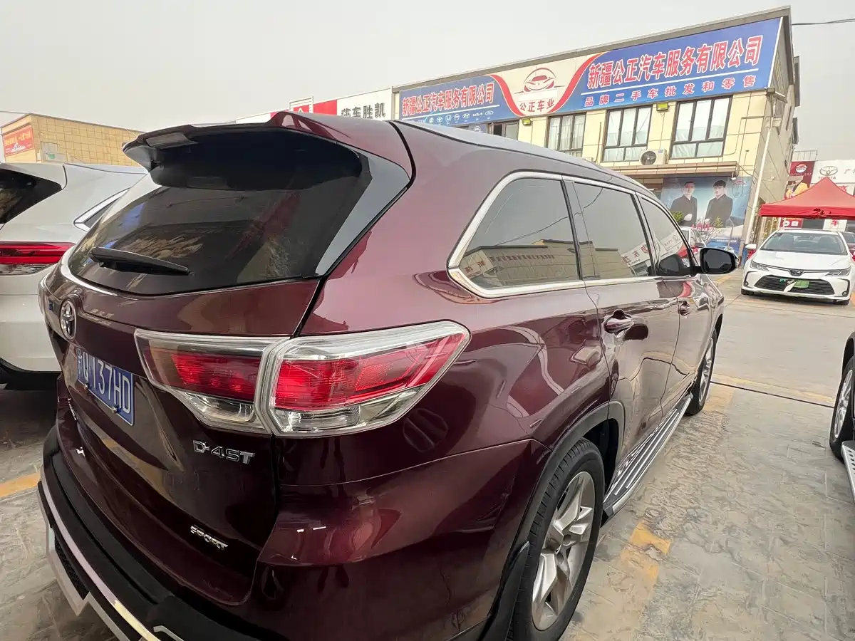 Toyota Highlander 2015 2.0T AWD Luxury Navigation Edition 7-seater фото 9
