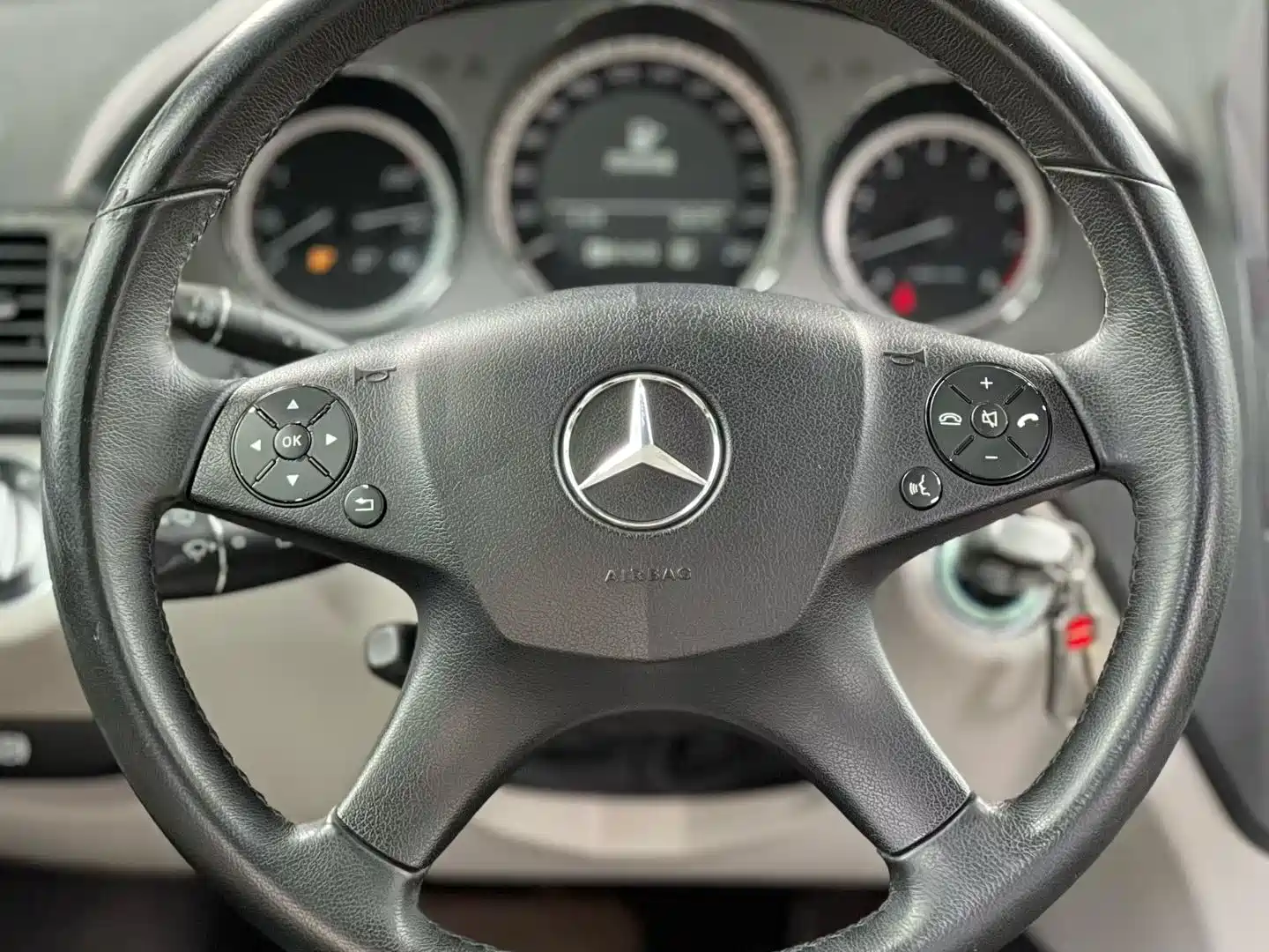 Фото 2 - Mercedes-Benz C-Class