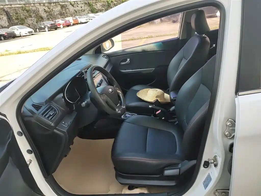 Kia K2 2015 Sedan 1.4L AT GLS фото 15