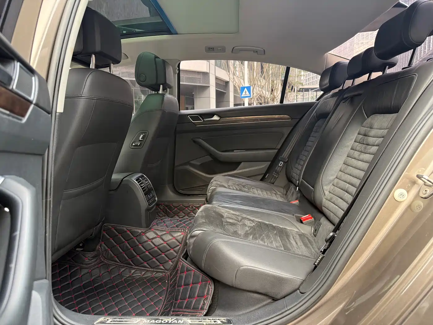 Volkswagen Magotan 2017 330TSI DSG Luxury фото 10