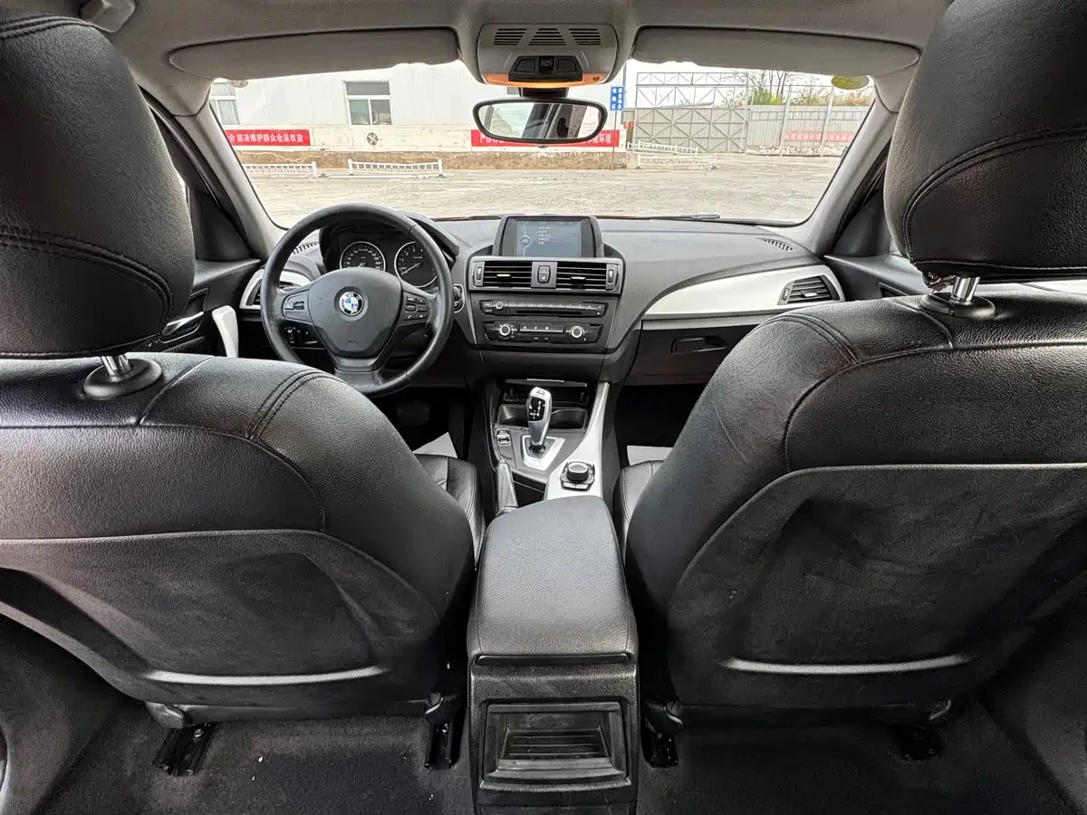 BMW 1 Series (Import) 2013 Facelift 116i Leading Model фото 8