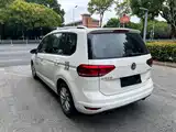 Photo 5 - Volkswagen Touran