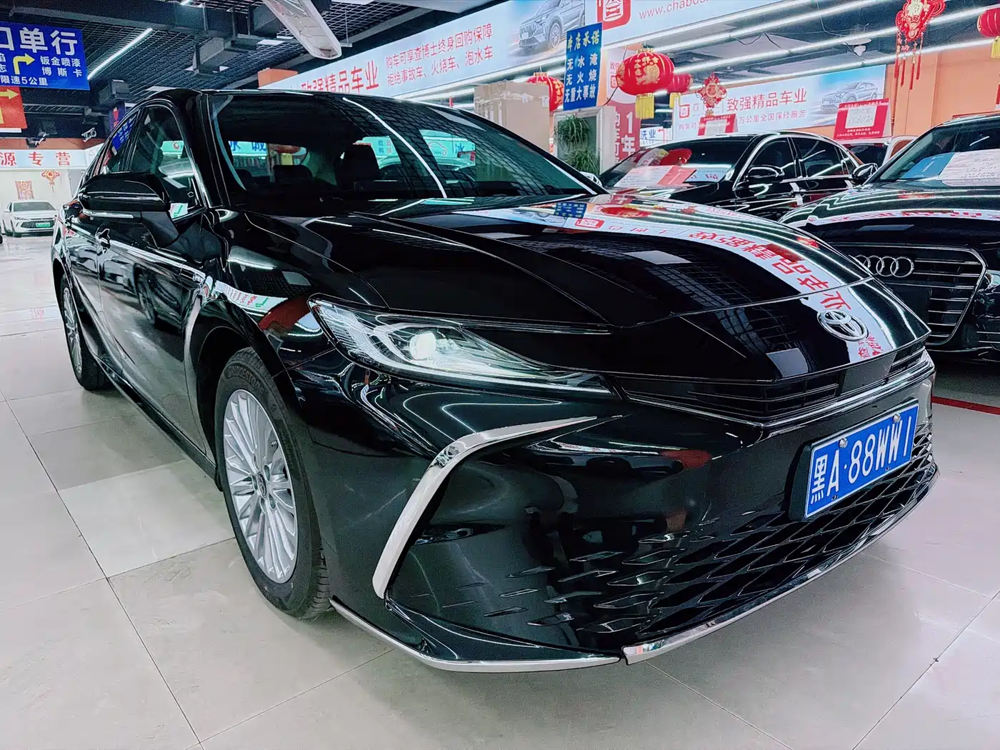Toyota Camry 2024 Hybrid 2.0HE Elite Edition фото 3