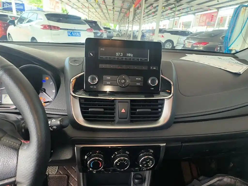 Toyota YARiS L Zhi Xuan 2020 1.5L CVT Leading Edition фото 13