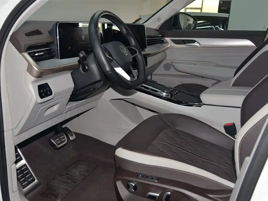 Volkswagen Talagon 2023 380TSI 4WD R-Line Touring Edition фото 11